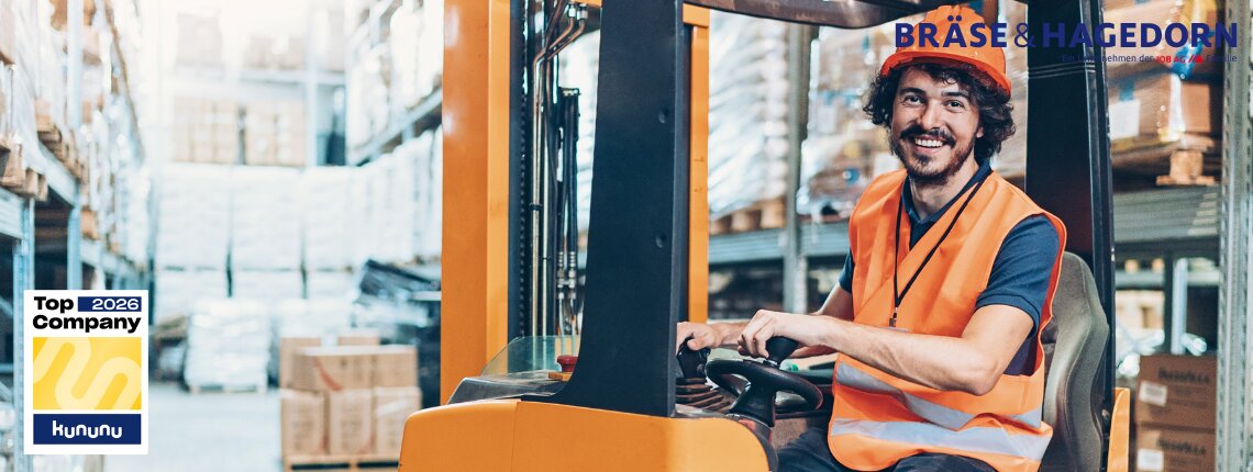 Hochregal-Staplerfahrer