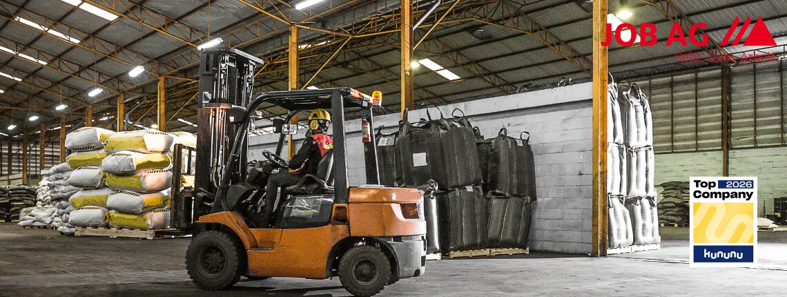 Schubmastgabelstaplerfahrer